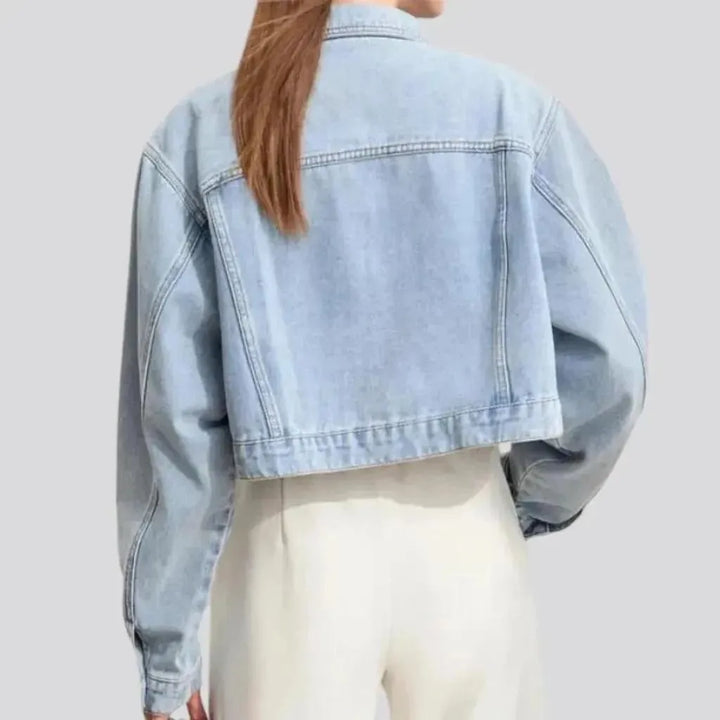 Chic denim jacket for women