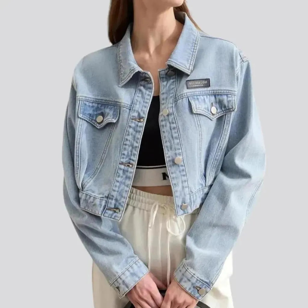 Chic denim jacket for women