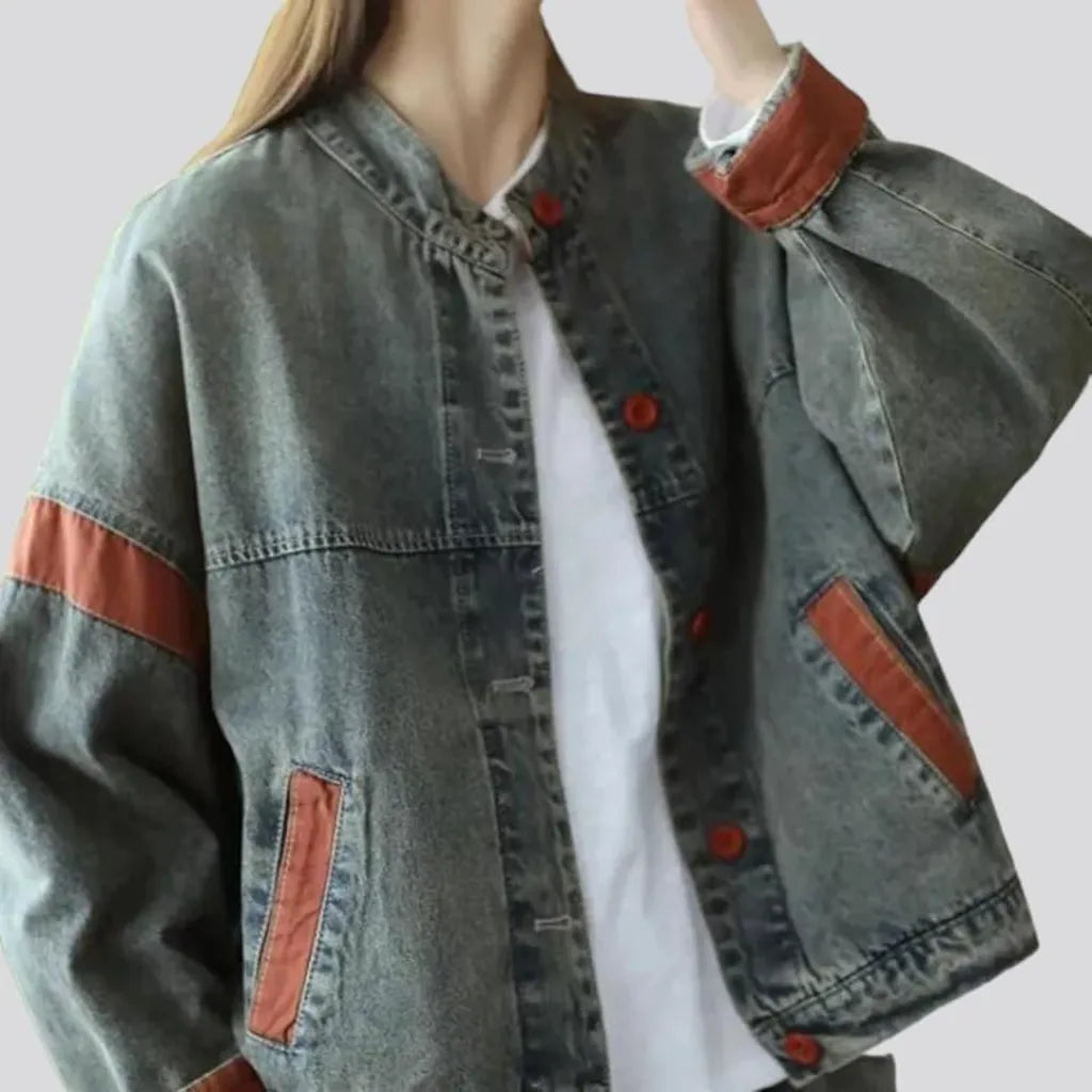Red-buttons vintage jean jacket