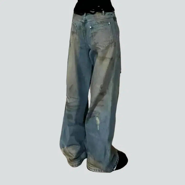 Medium-wash embroidered jeans