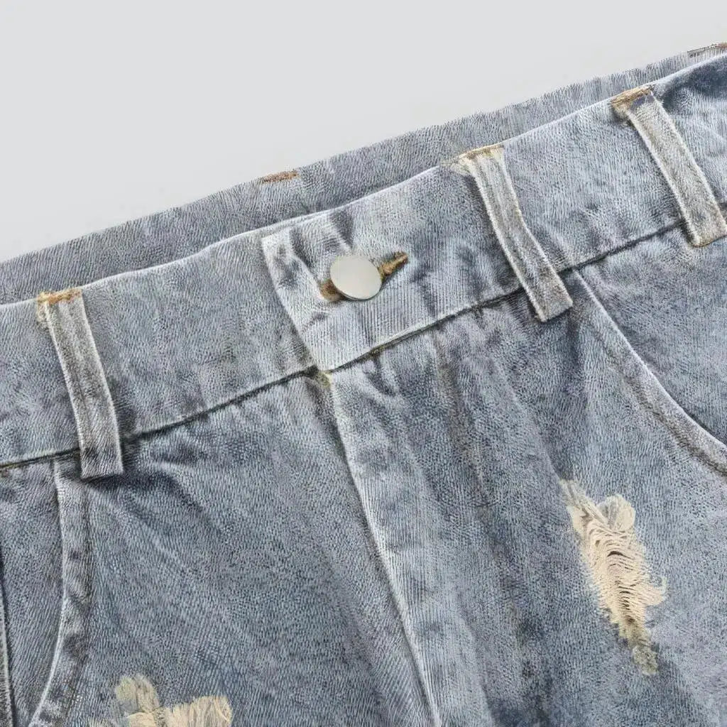 Mid-waist light-wash jeans
 for men