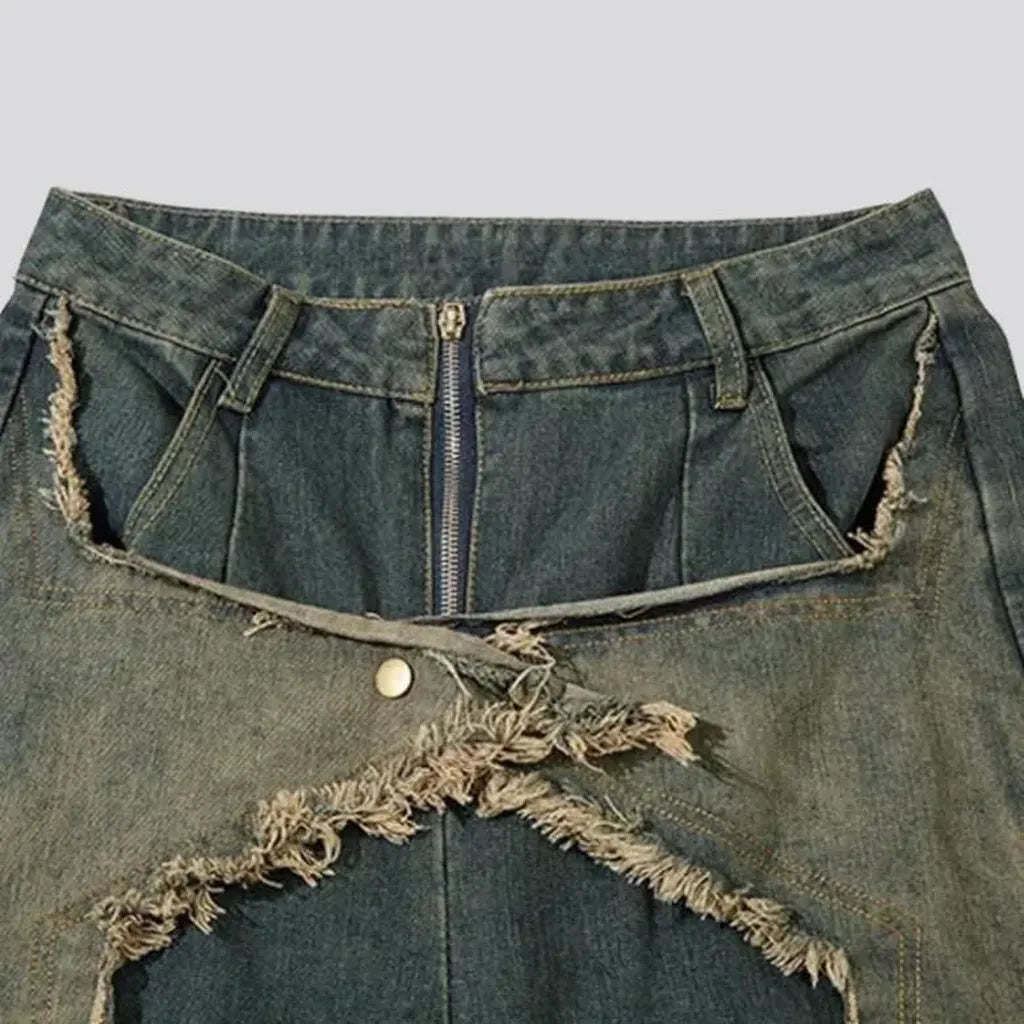 Distressed stars-embroidery jeans
 for women