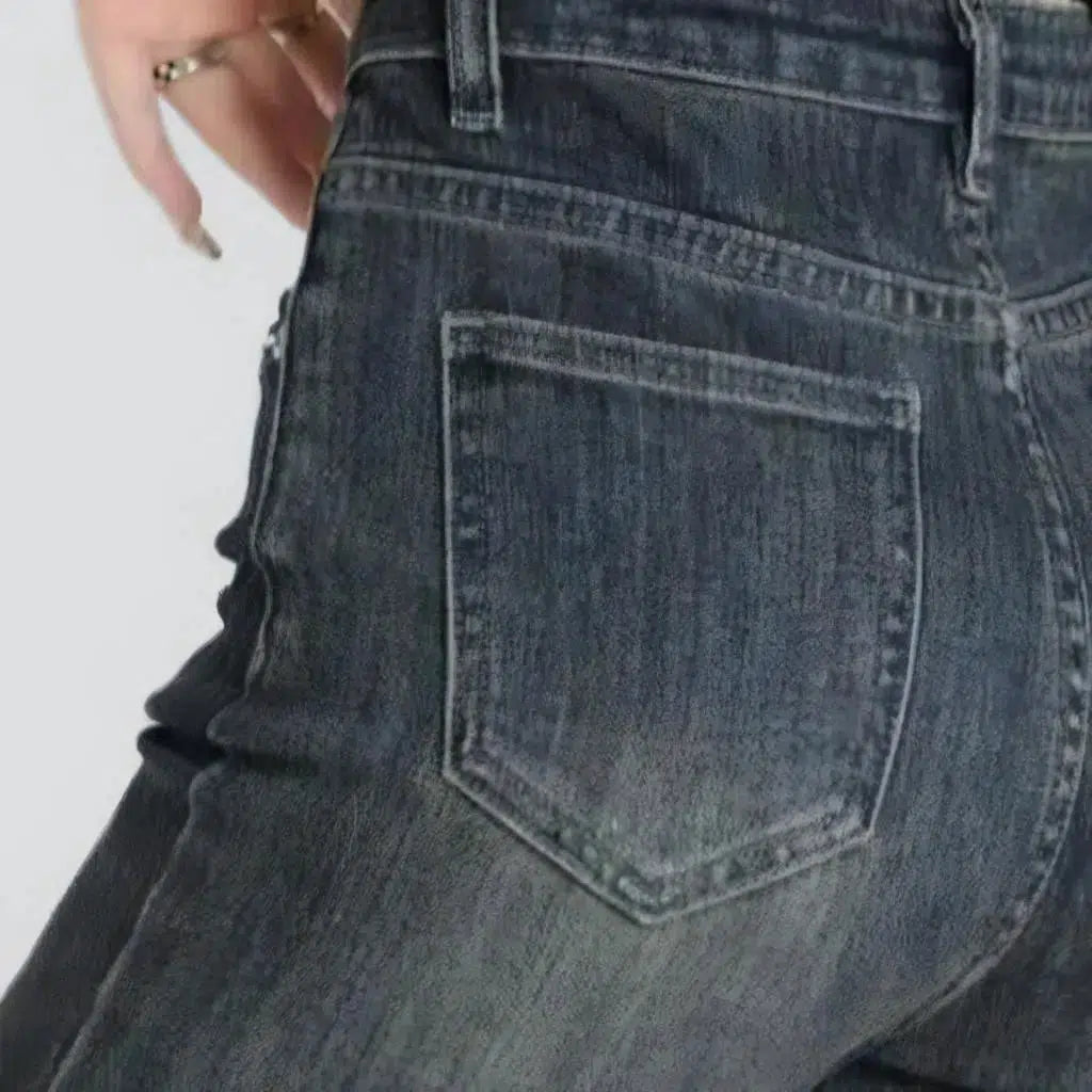 Straight sanded jeans
 for ladies