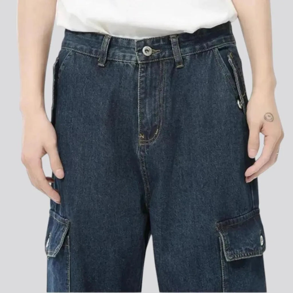 90s fashionable mid rise men's jeans