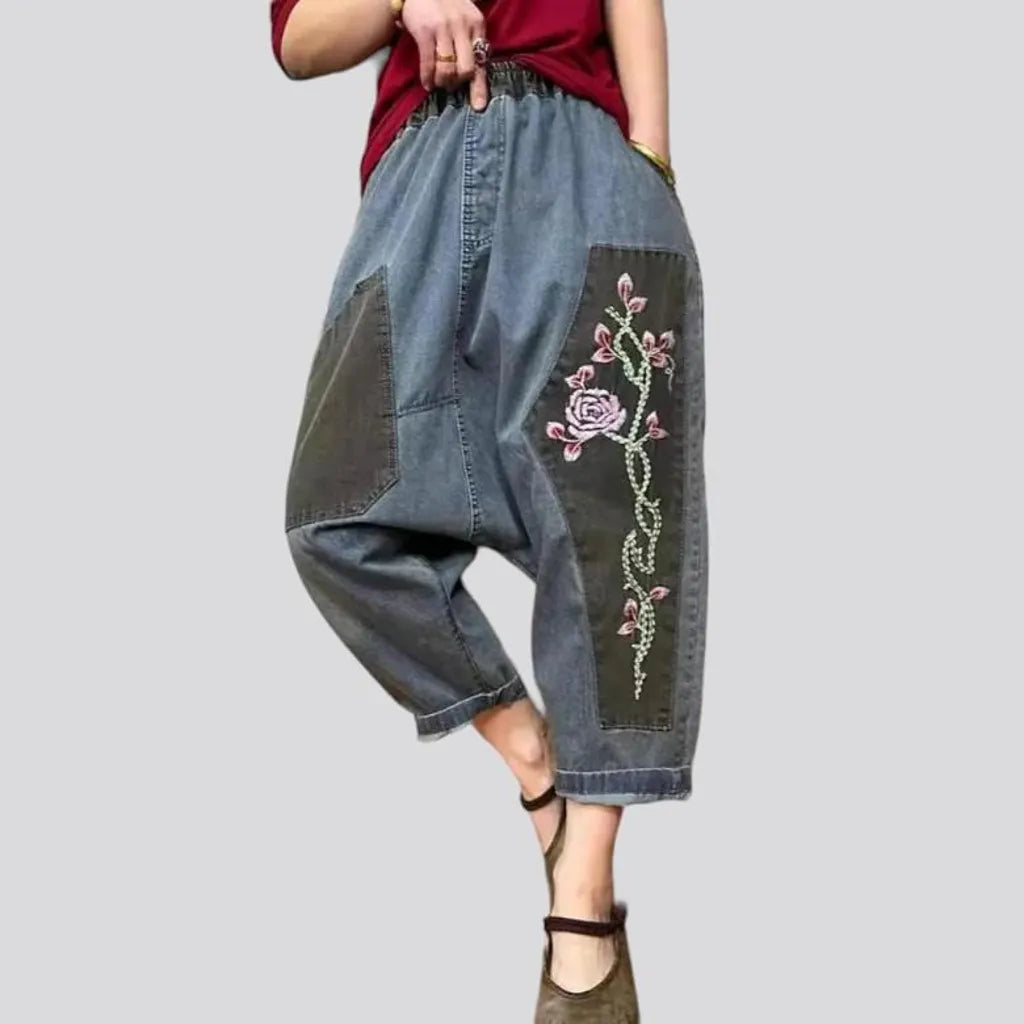 High-waist embroidered jean pants
 for women