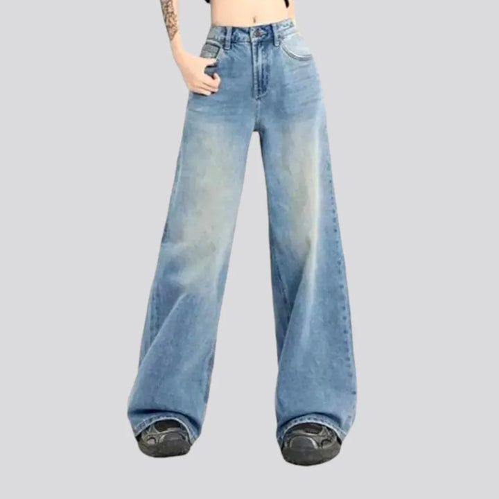 Mid-waist women's vintage jeans