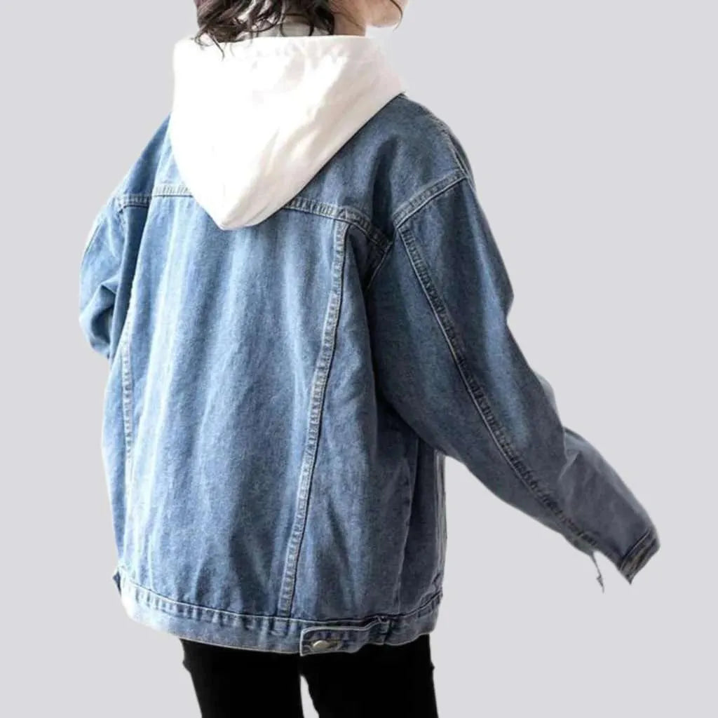 90s light-wash denim jacket
 for ladies