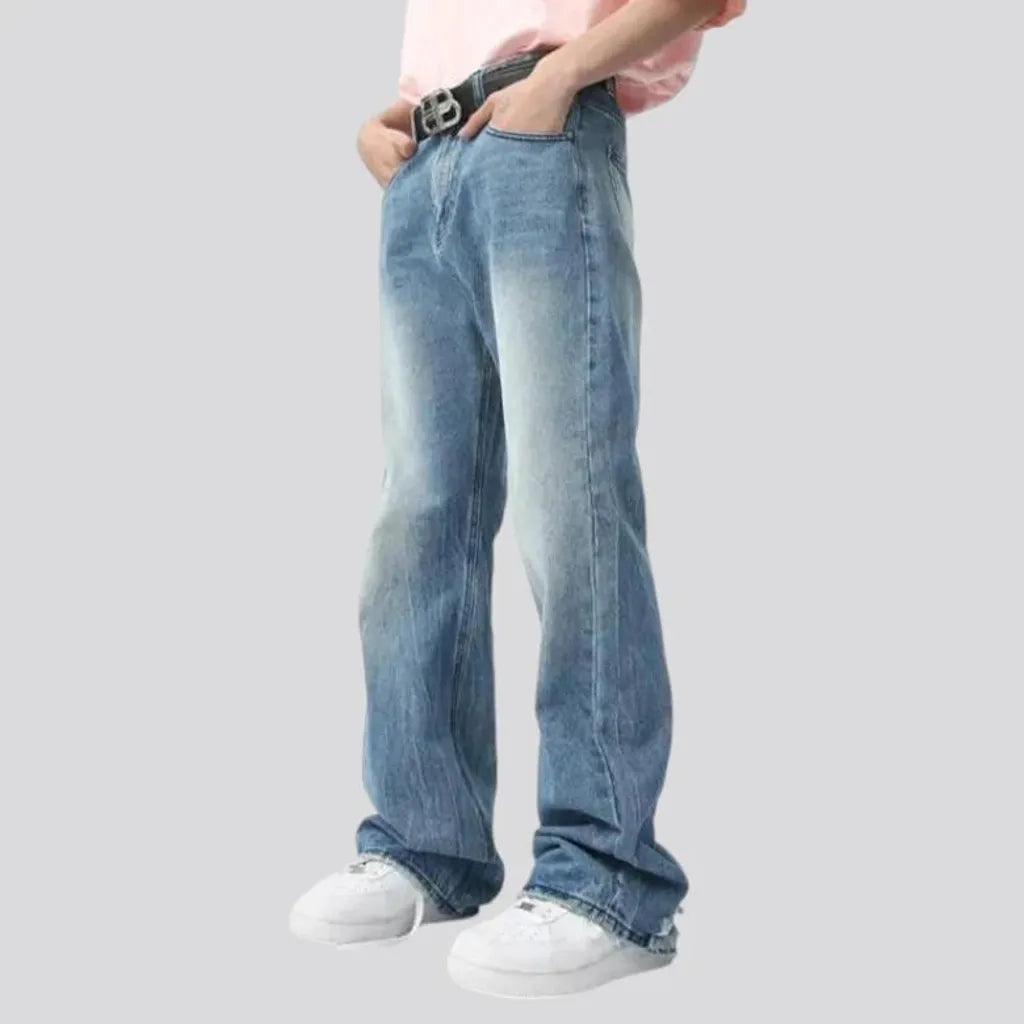 Whiskered mid rise casual jeans for men