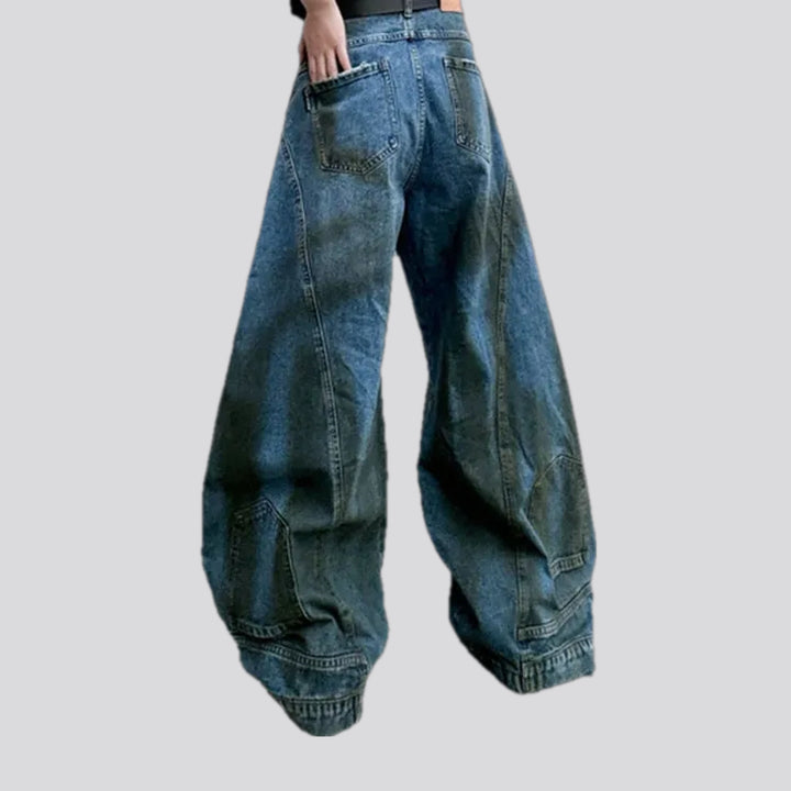 Fashionable distressed baggy men's jeans