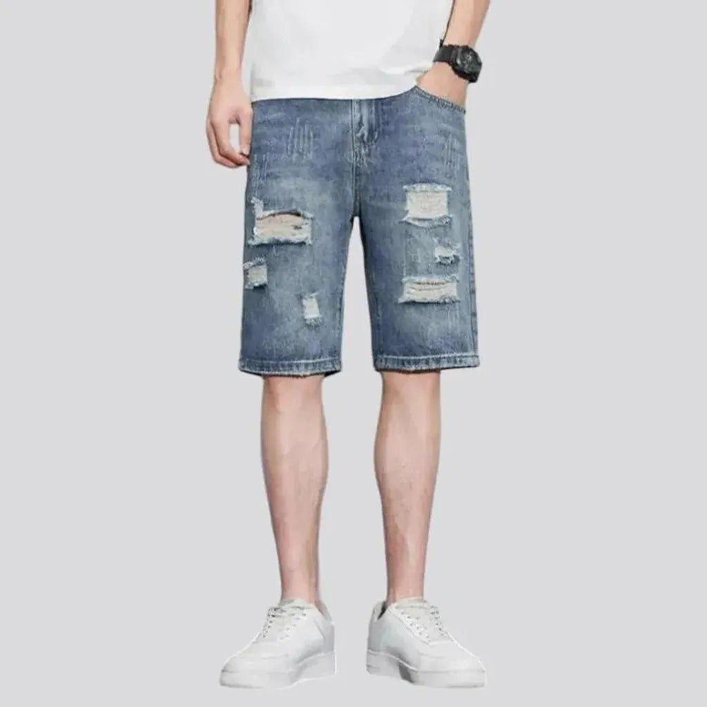 Knee-length loose jeans shorts
 for men