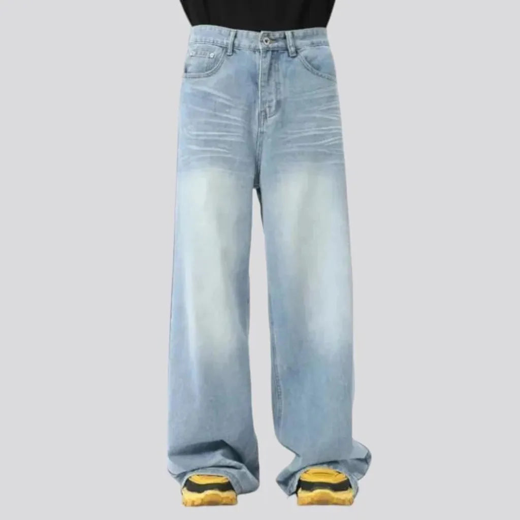 Fashionable men's jeans