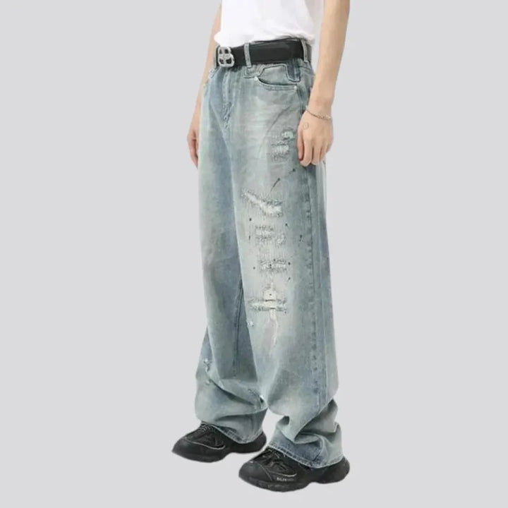 Baggy grunge style light wash men's jeans