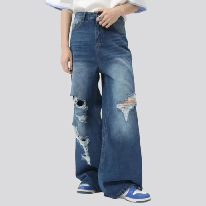 Distressed jeans for men