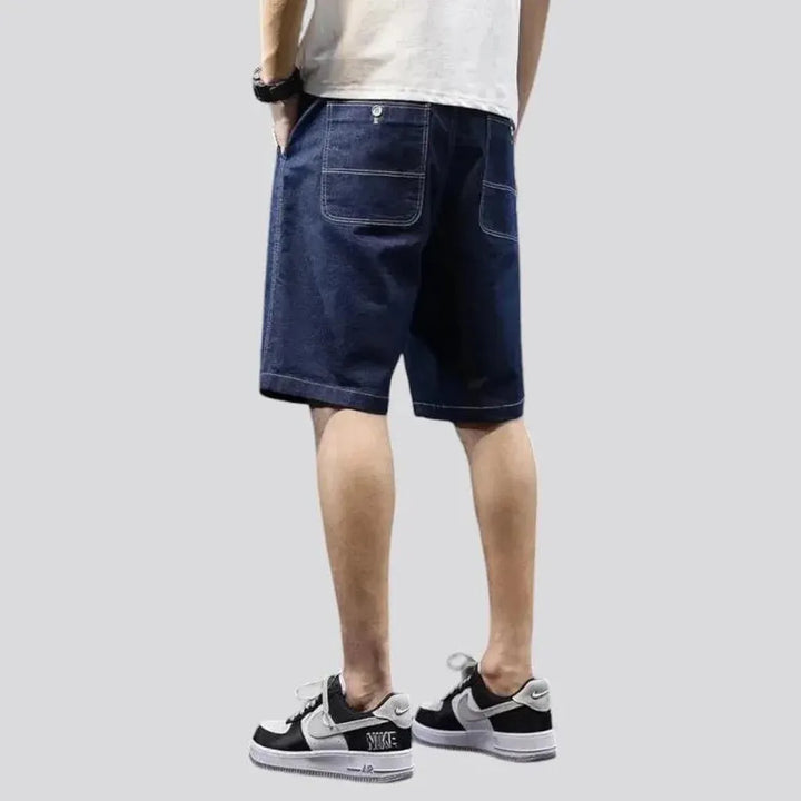Dark-wash casual men's denim shorts