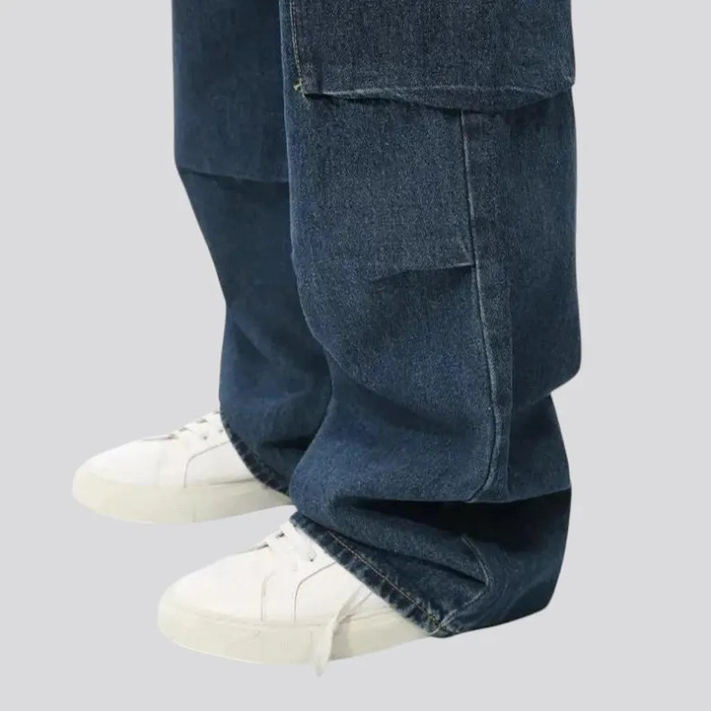 90s fashionable mid rise men's jeans